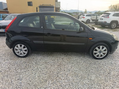 Ford Fiesta 1.4 TDCi 3p. Titanium (5)