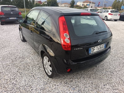 Ford Fiesta 1.4 TDCi 3p. Titanium (8)