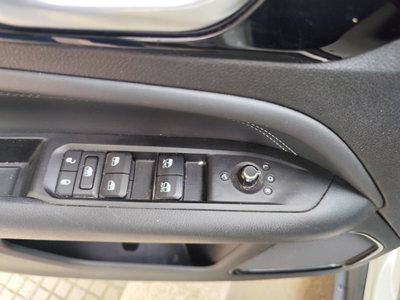 Jeep Compass 1.6 Multijet II 2WD Limited (9)