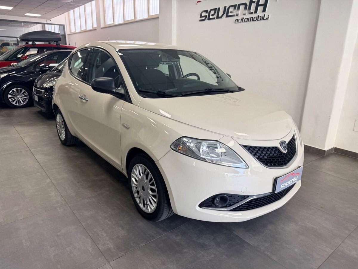 Lancia Ypsilon 1.3 MJT 16V 95 CV 5 porte S&S Gold