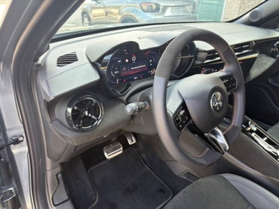 Alfa Romeo Junior 1.2 ibrida Q4 Intensa 145cv edct6 (17)