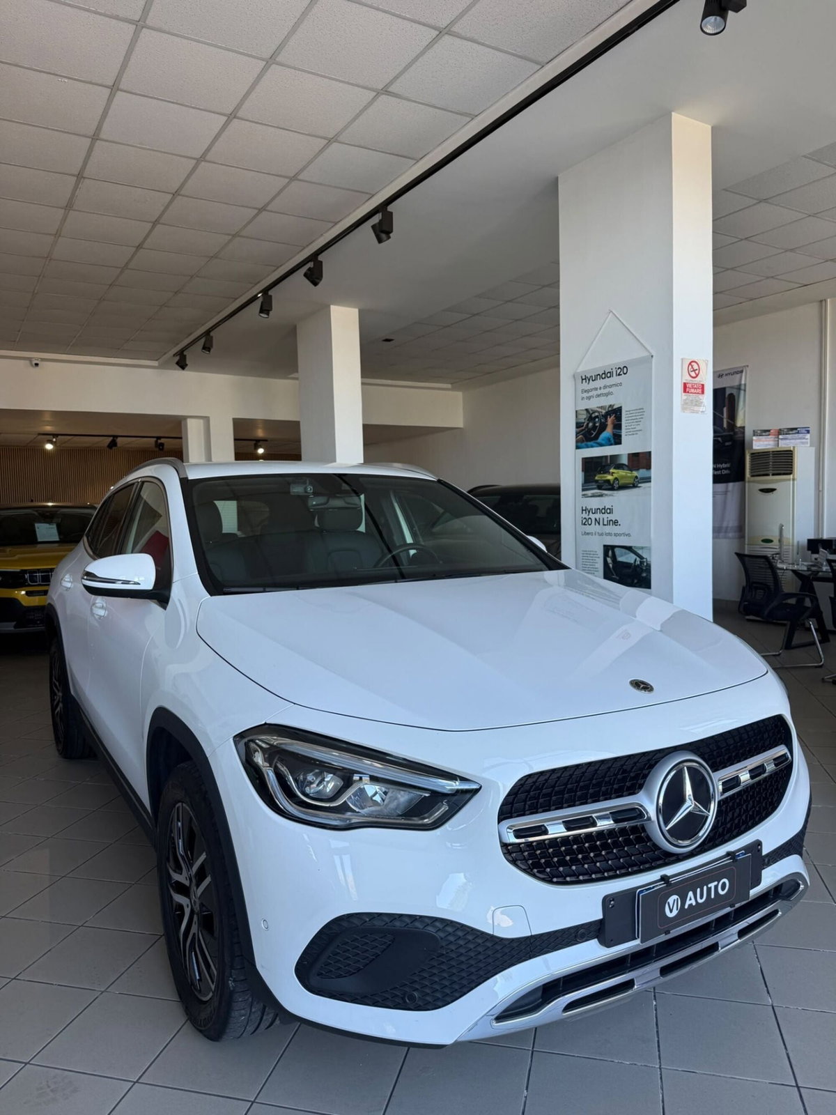 Mercedes-Benz GLA SUV 180 d Automatic Sport Plus (3)