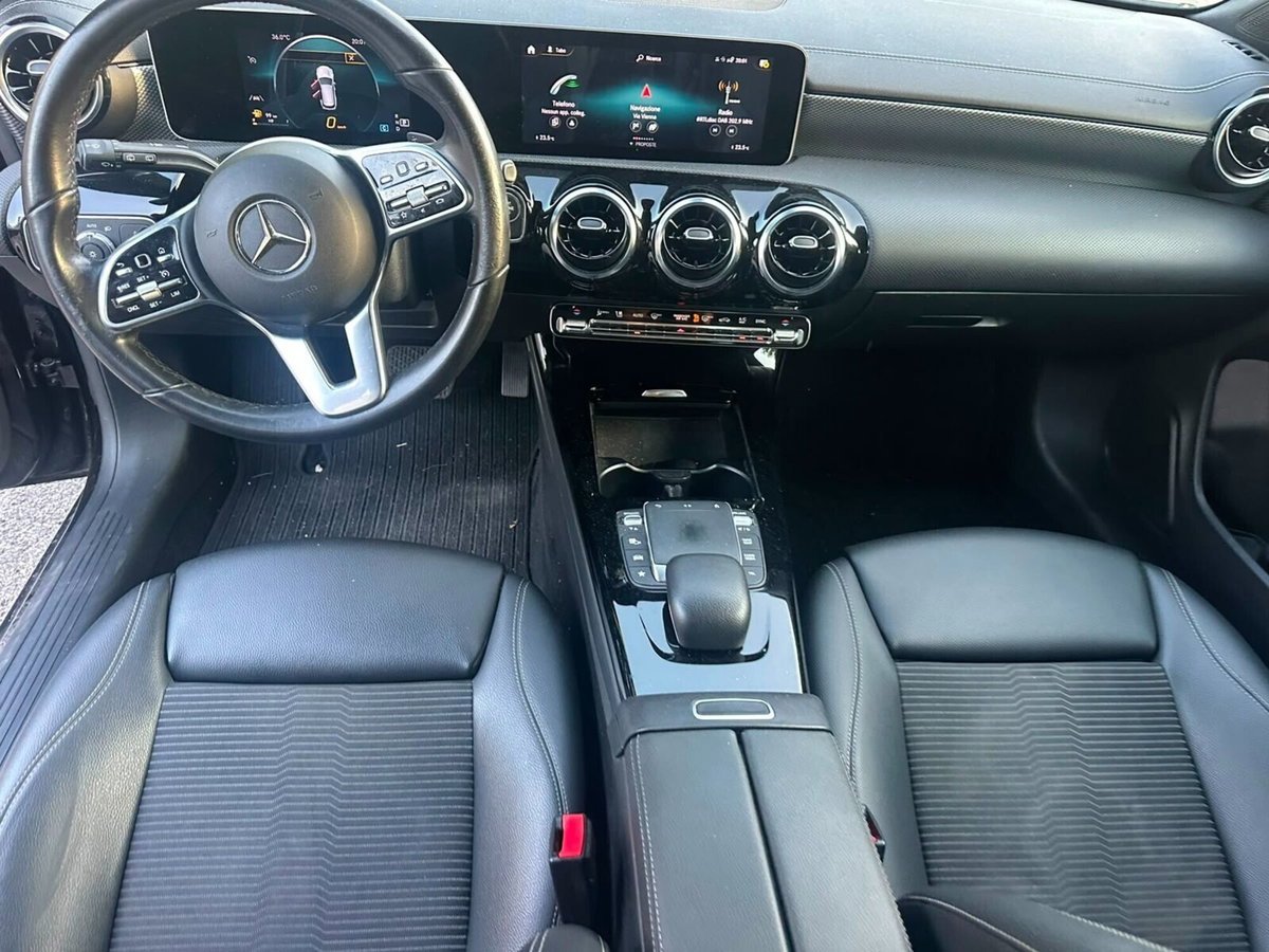Mercedes-Benz CLA Shooting Brake 200 d Automatic Shooting Brake Sport (5)