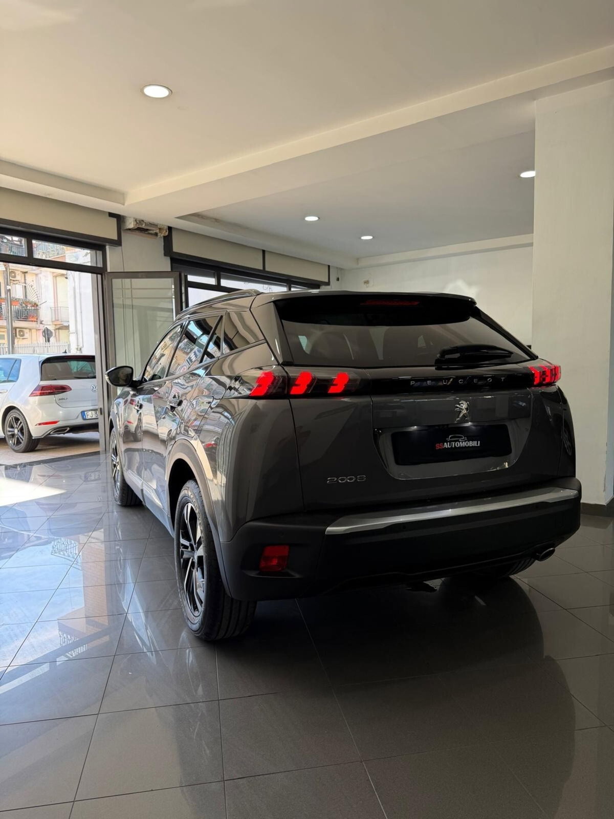 Peugeot 2008 BlueHDi 110 S&S Allure (10)