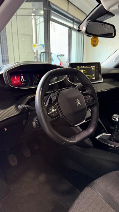 Peugeot 2008 BlueHDi 110 S&S Allure (12)