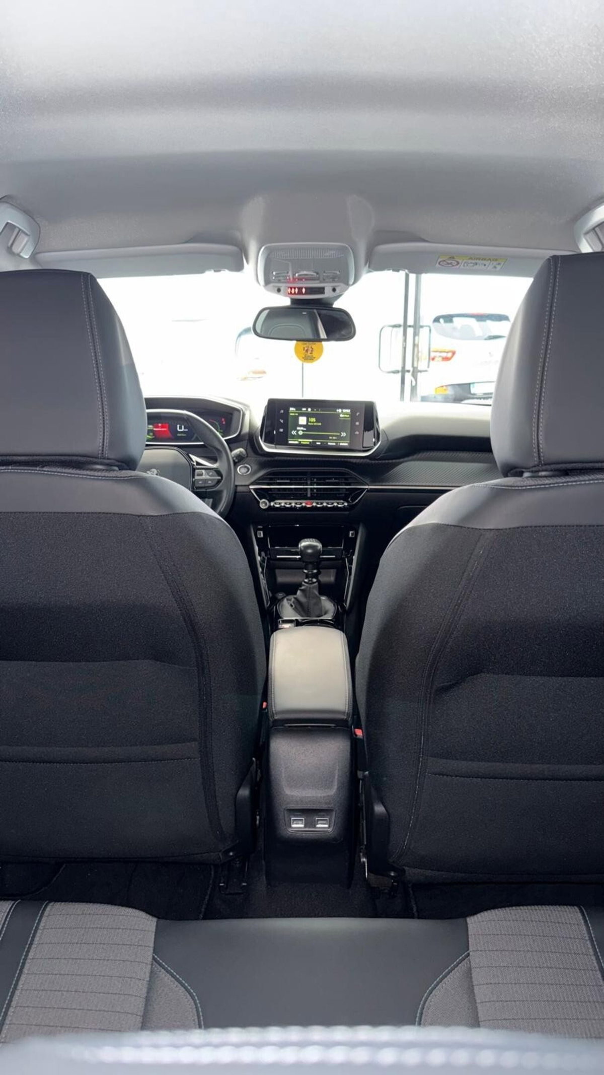 Peugeot 2008 BlueHDi 110 S&S Allure (14)