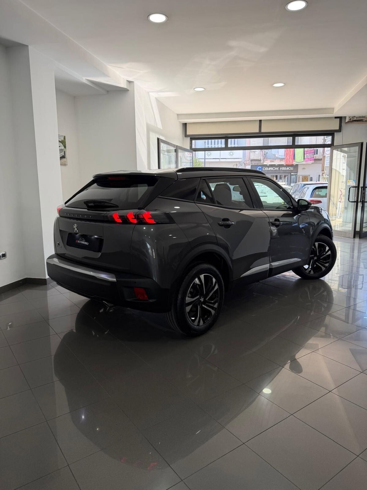 Peugeot 2008 BlueHDi 110 S&S Allure (7)