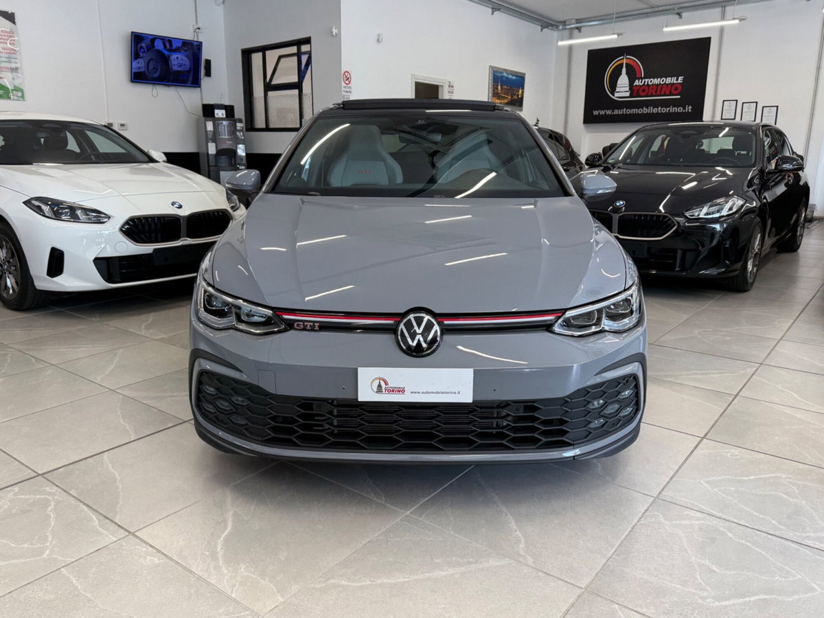 Volkswagen Golf 2.0 TSI GTI (2)