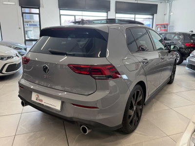 Volkswagen Golf 2.0 TSI GTI (4)
