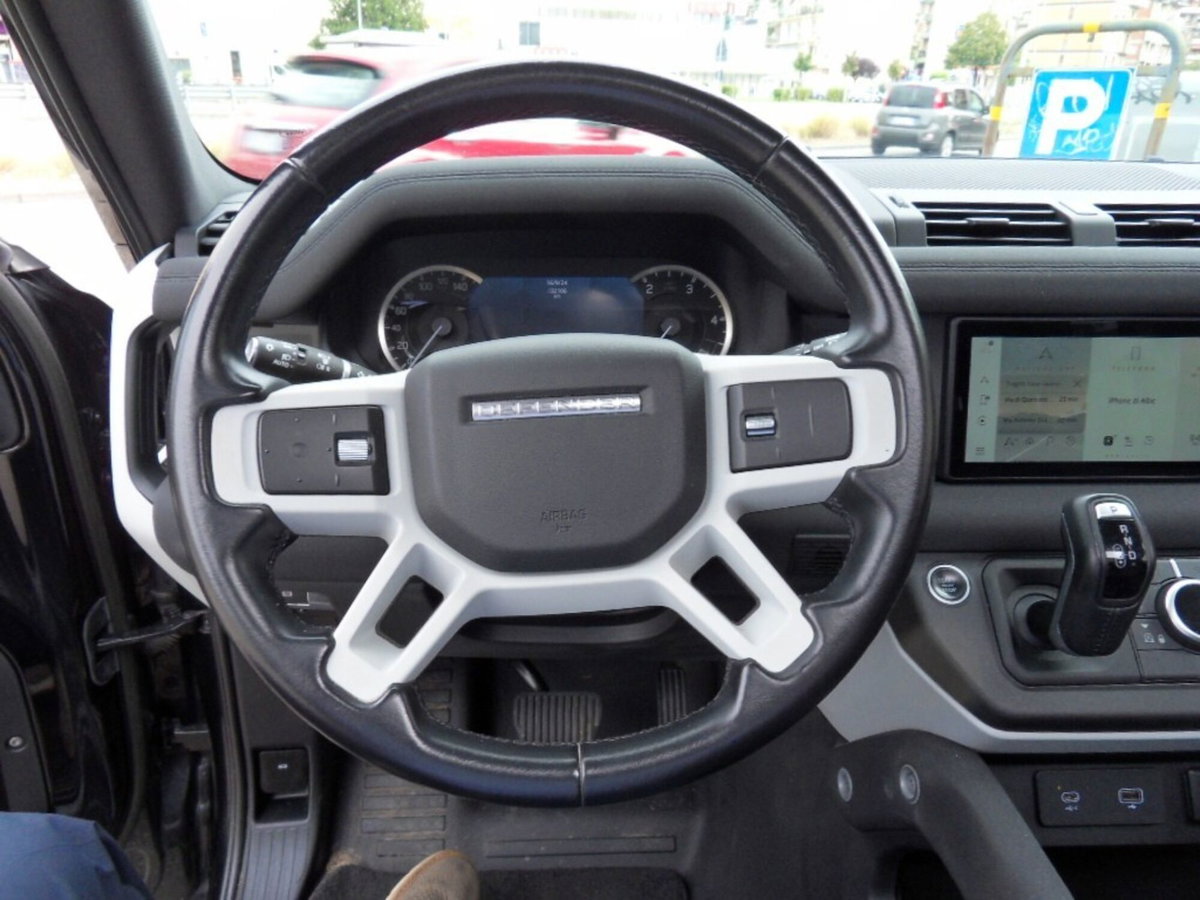 Land Rover Defender 110 3.0d i6 mhev X-Dynamic SE awd 200cv auto (13)