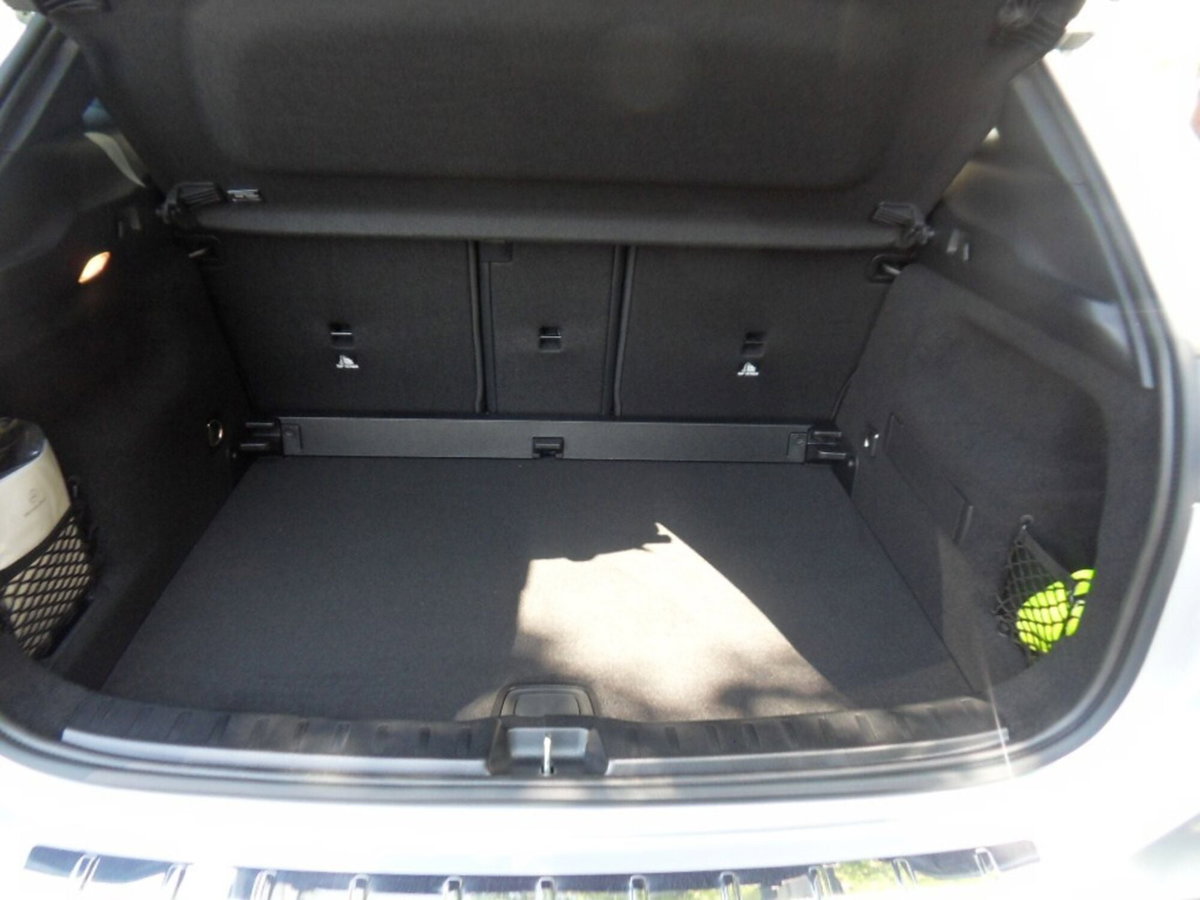 Mercedes-Benz GLA SUV 200 d Progressive Extra auto (12)