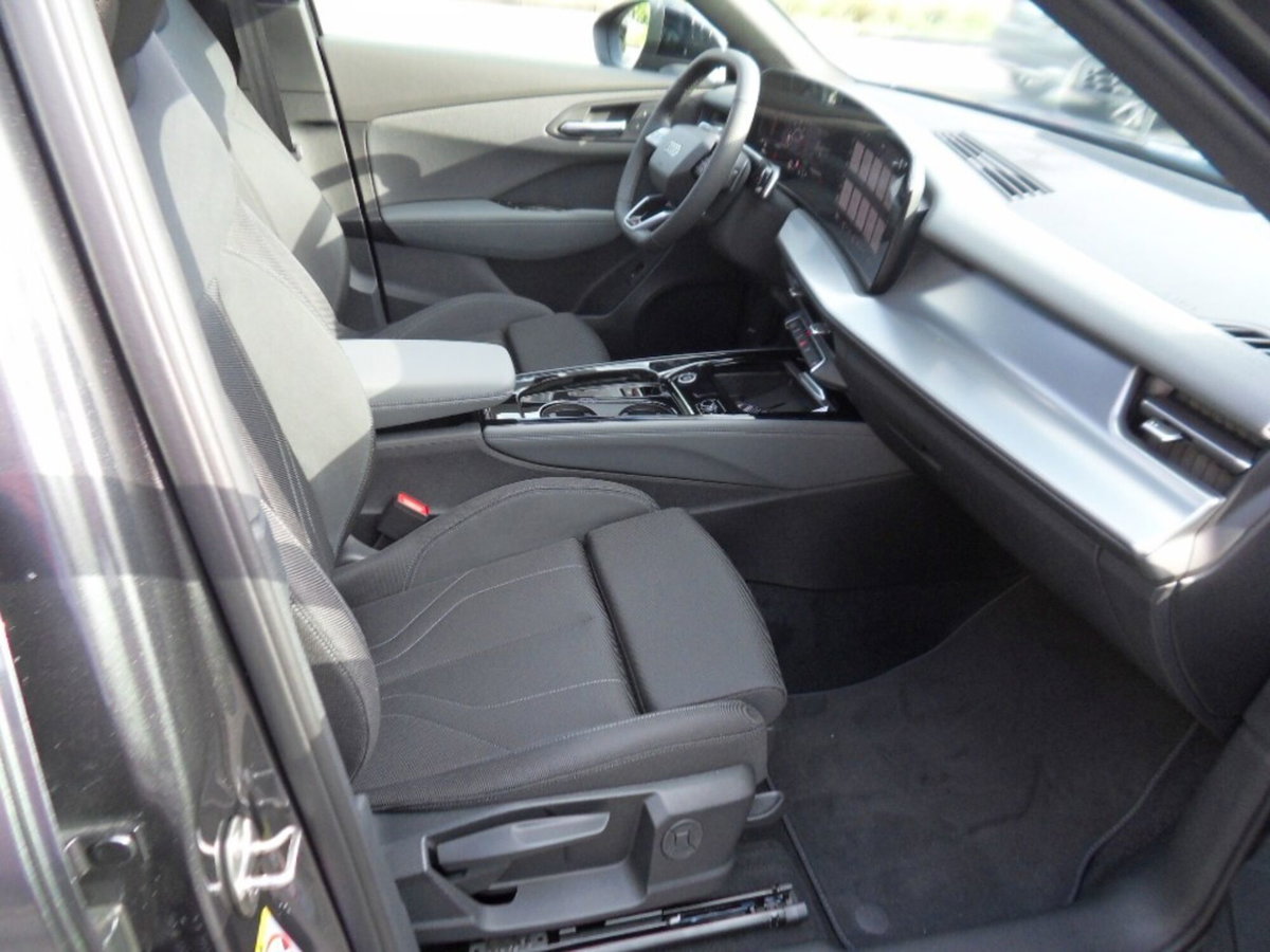 Audi Q3 Sportback 35 TDI quattro S tronic S line edition (16)