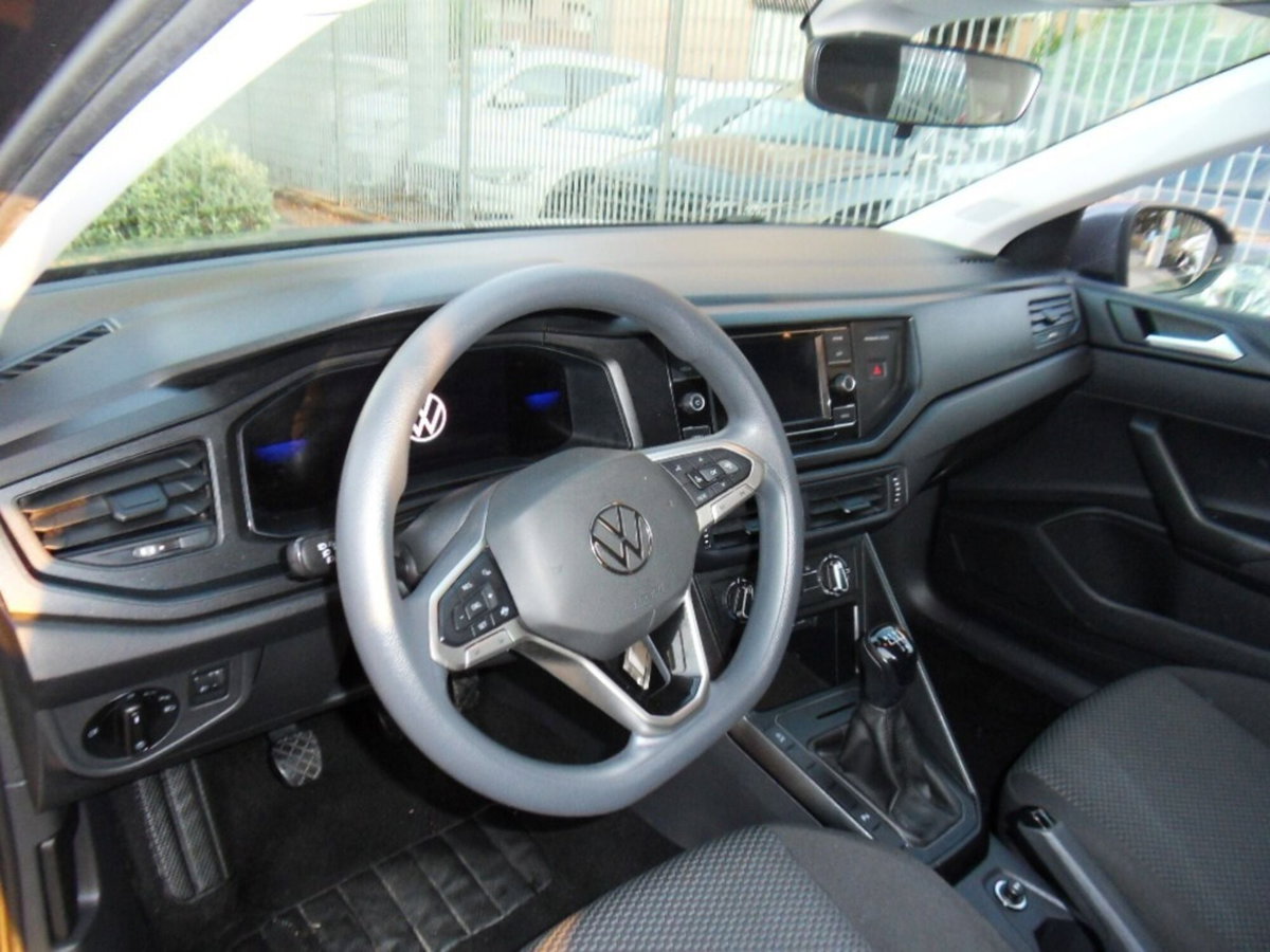 Volkswagen Taigo 1.0 tsi Life 95cv (8)
