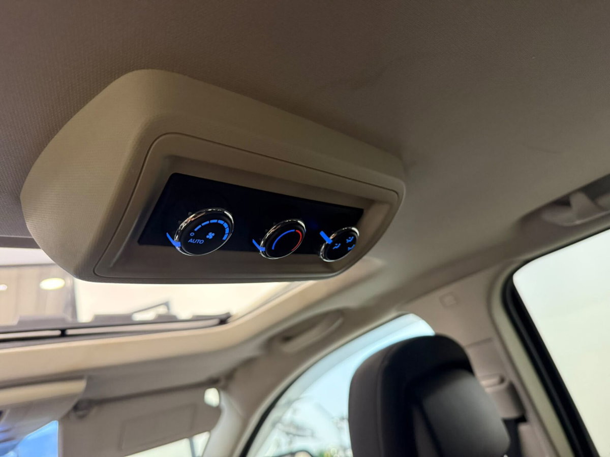 Fiat Freemont 2.0 Multijet 140 CV Lounge (19)