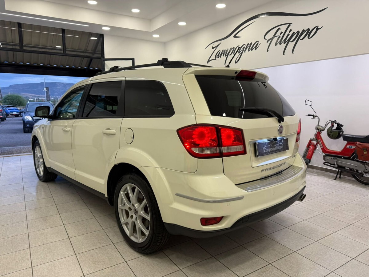 Fiat Freemont 2.0 Multijet 140 CV Lounge (8)