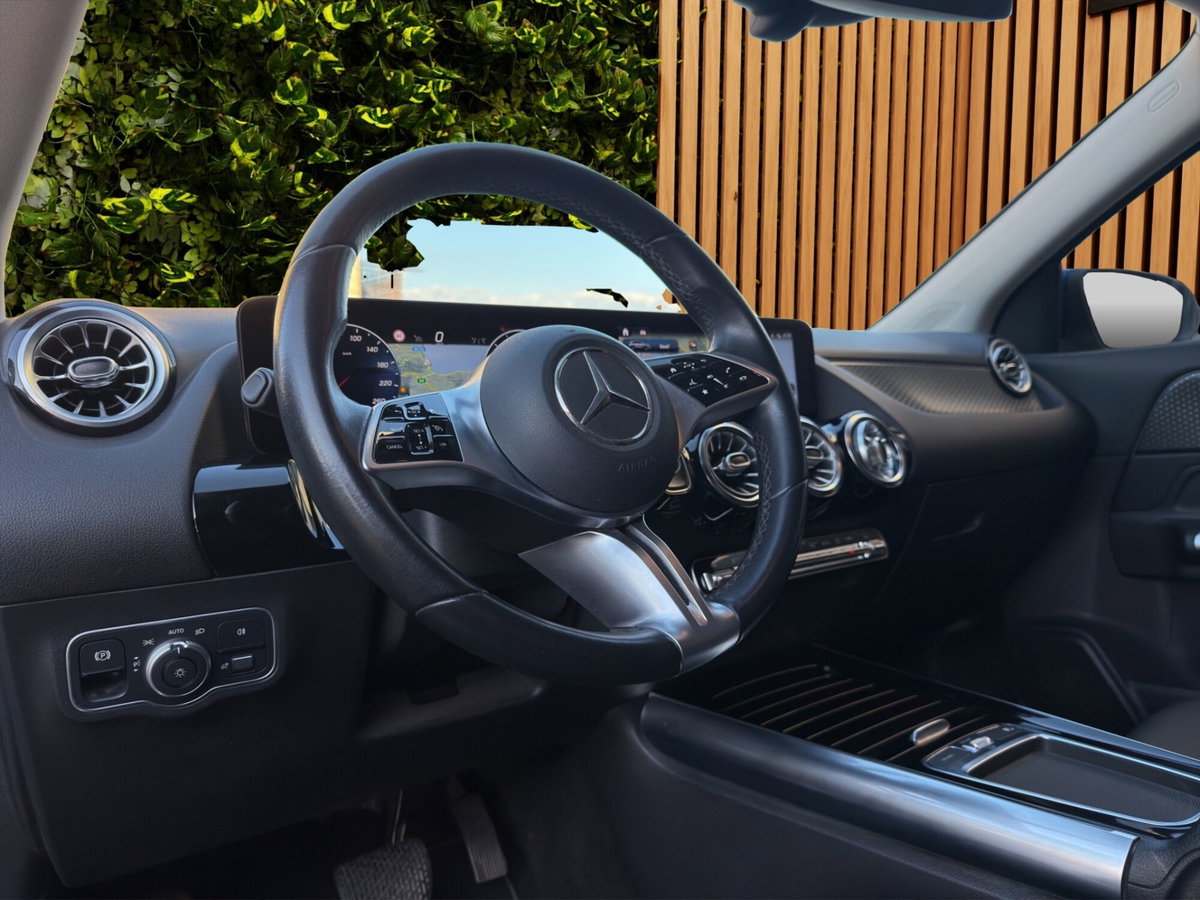 Mercedes-Benz GLA SUV 220 d Progressive Advanced Plus 4matic auto (14)