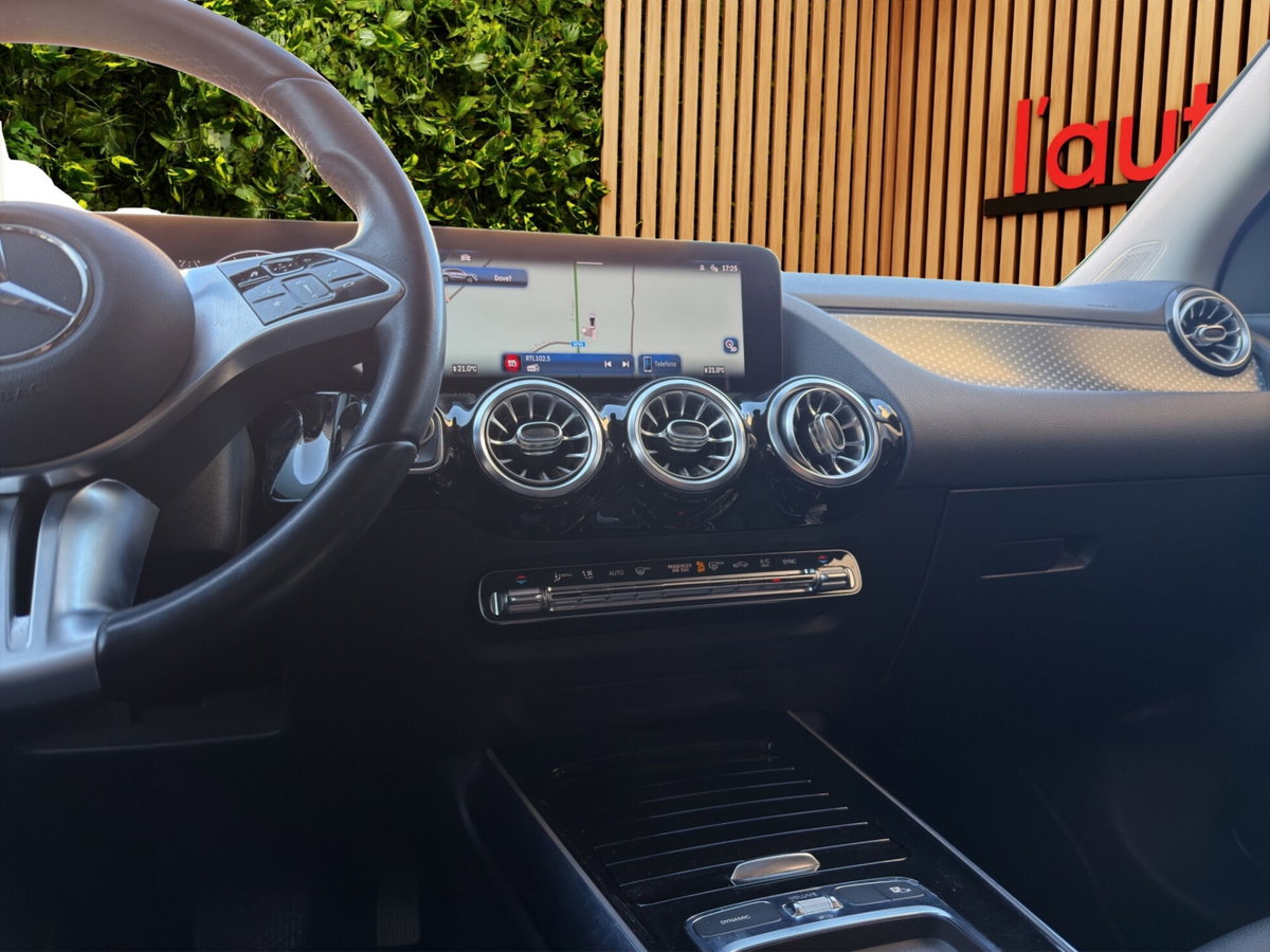 Mercedes-Benz GLA SUV 220 d Progressive Advanced Plus 4matic auto (16)