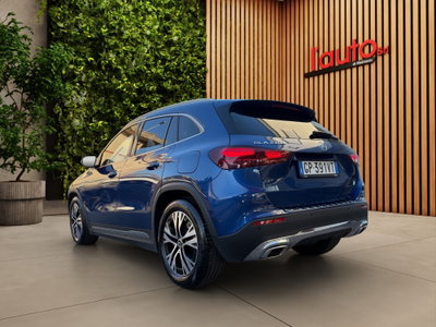Mercedes-Benz GLA SUV 220 d Progressive Advanced Plus 4matic auto (7)