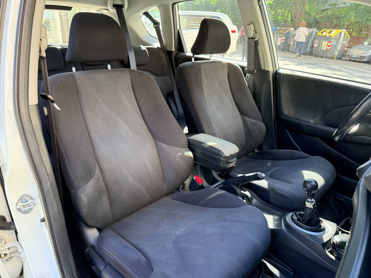 Honda Jazz 1.4 i-VTEC Elegance (17)
