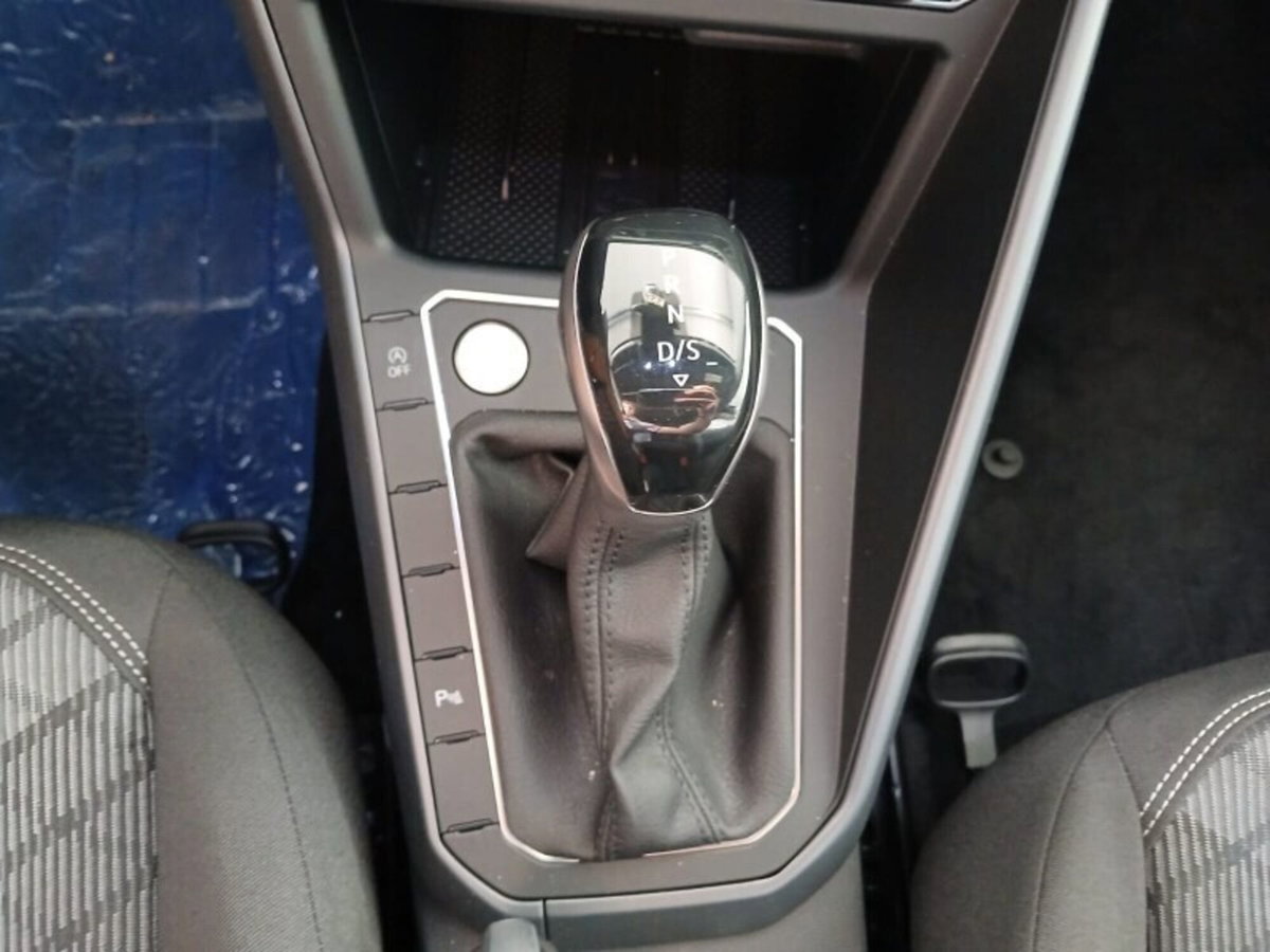 Volkswagen Taigo 1.0 tsi R-Line 115cv dsg (10)