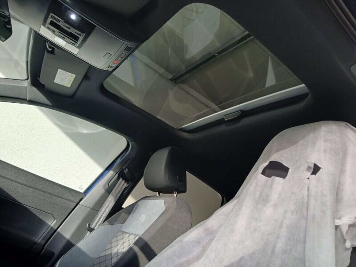 Volkswagen Taigo 1.0 tsi R-Line 115cv dsg (8)