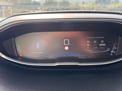 Peugeot 3008 BlueHDi 150 S&S Allure (12)