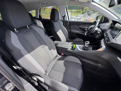 Peugeot 3008 BlueHDi 150 S&S Allure (14)