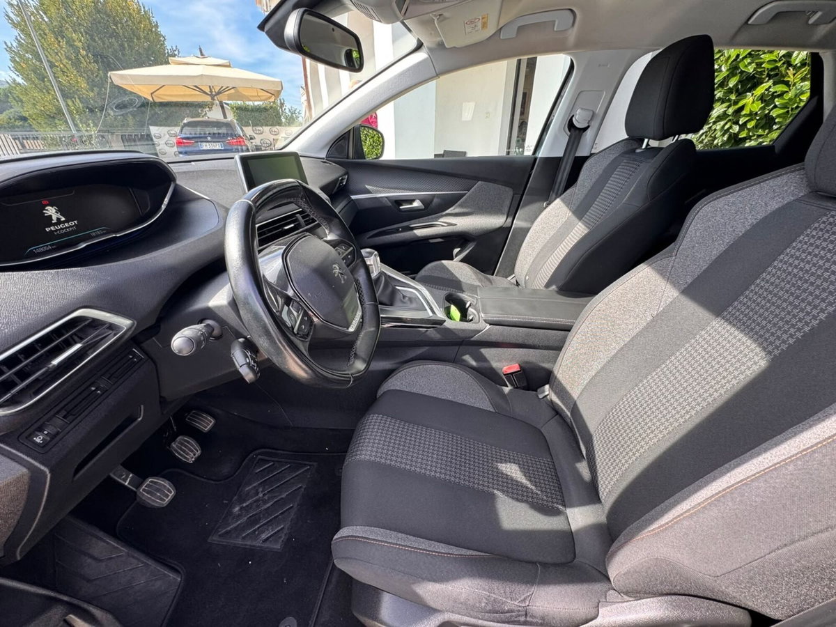 Peugeot 3008 BlueHDi 150 S&S Allure (16)