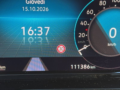Volkswagen Golf 2.0 TDI SCR Life (15)