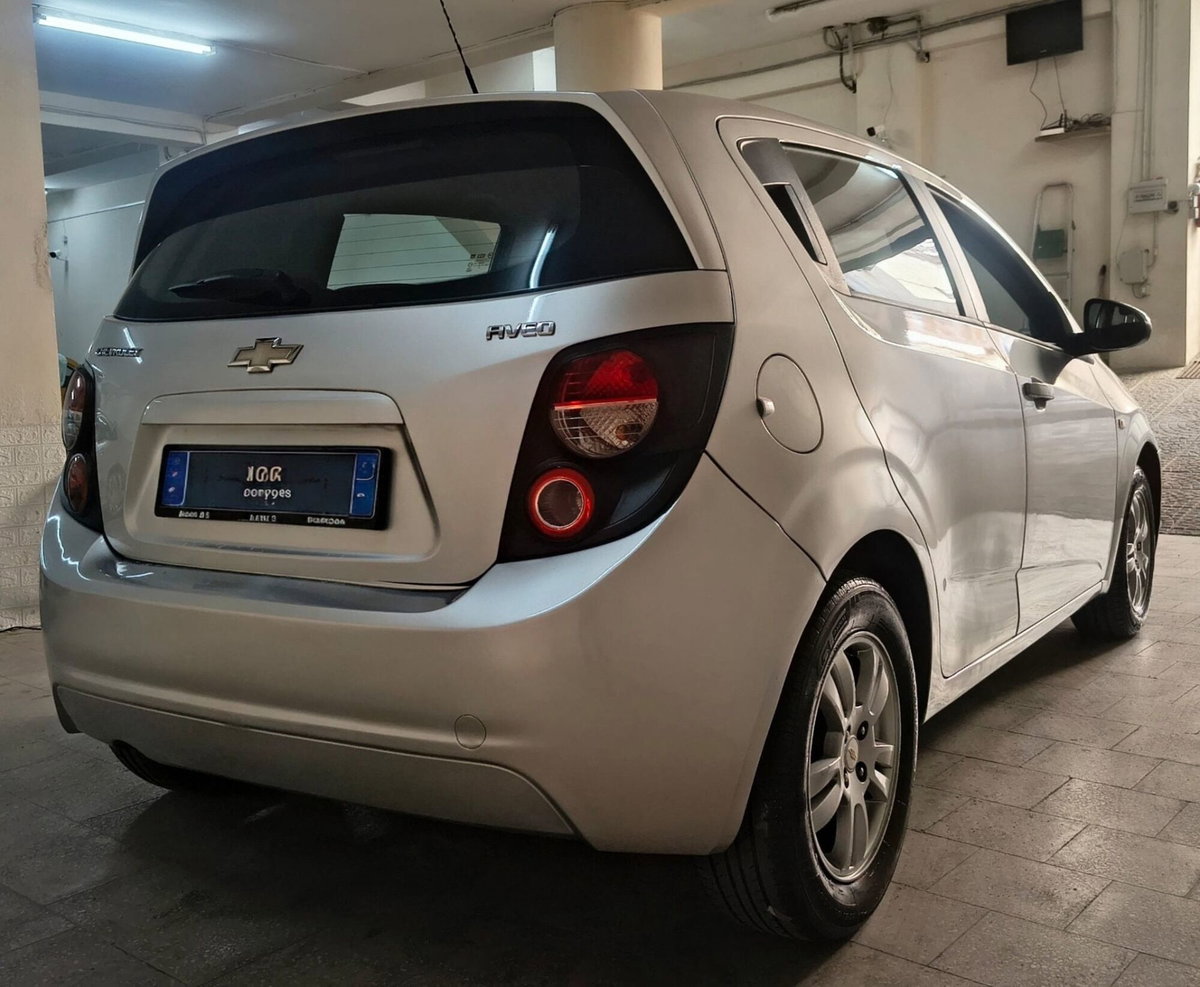 Chevrolet Aveo 1.2 86CV 5 porte LT (4)