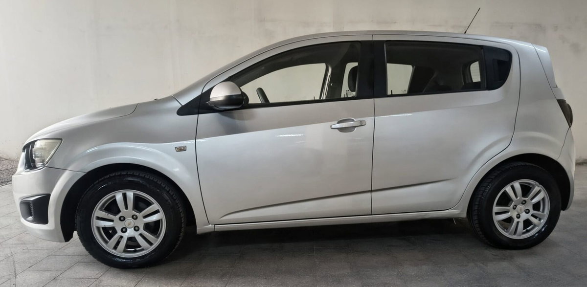 Chevrolet Aveo 1.2 86CV 5 porte LT (6)