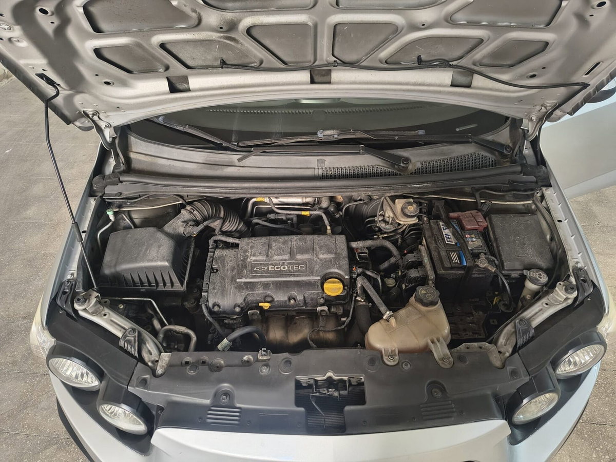 Chevrolet Aveo 1.2 86CV 5 porte LT (9)