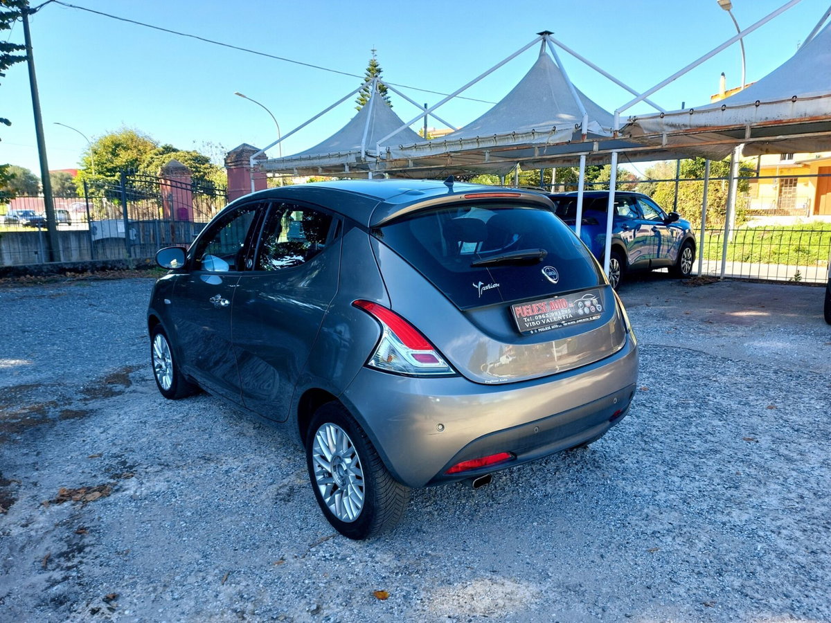 Lancia Ypsilon 1.2 69 CV 5 porte GPL Ecochic Elle (10)