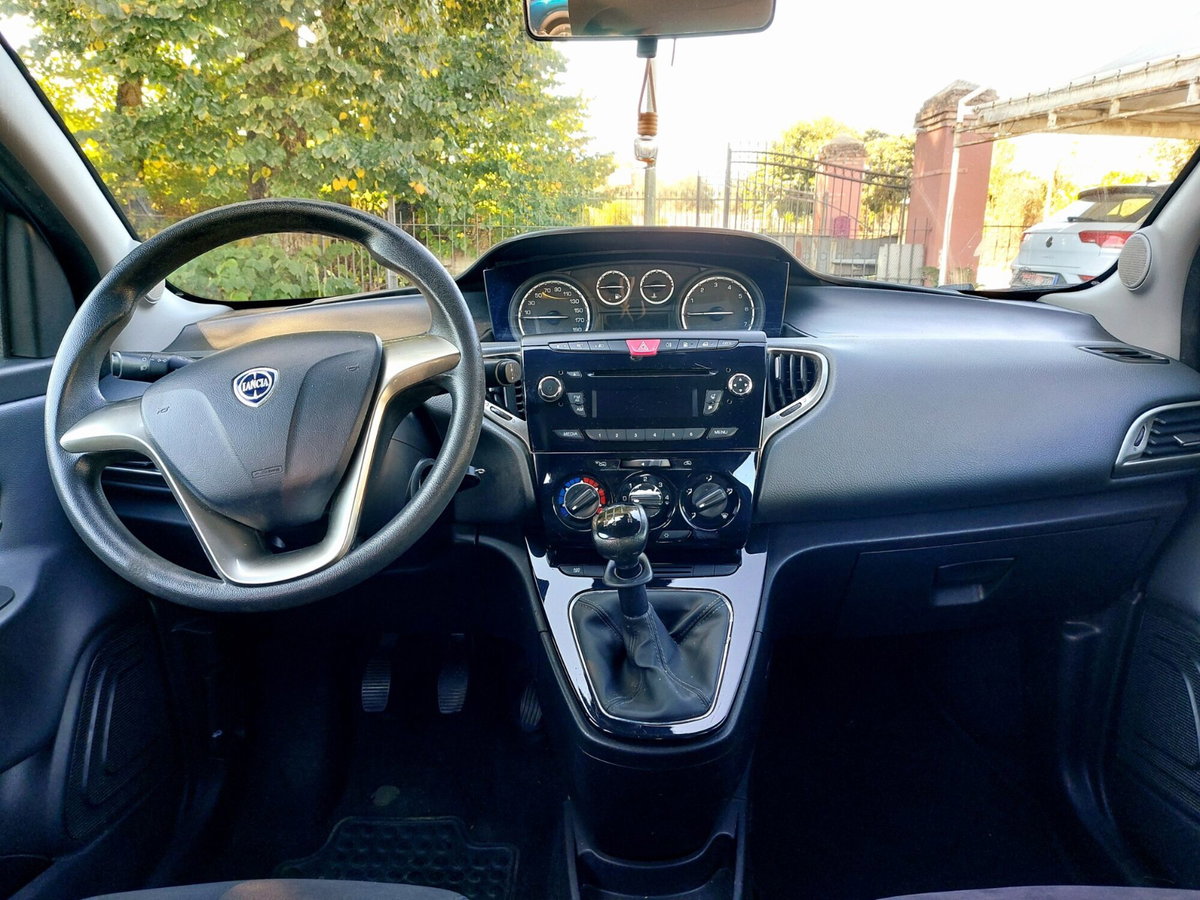Lancia Ypsilon 1.2 69 CV 5 porte GPL Ecochic Elle (3)