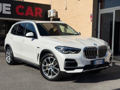 BMW X5 xDrive30d 48V xLine usata