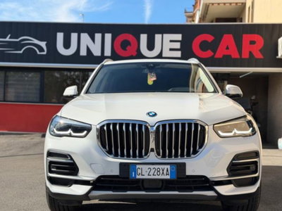 BMW X5 xDrive30d 48V xLine (2)