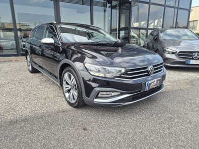 Volkswagen Passat Variant 2.0 TDI SCR 200 CV 4MOTION DSG Executive (3)