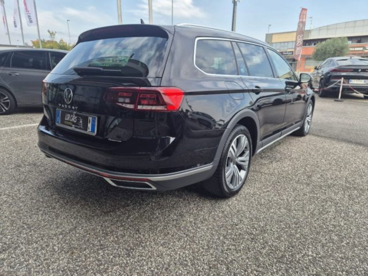 Volkswagen Passat Variant 2.0 TDI SCR 200 CV 4MOTION DSG Executive (4)