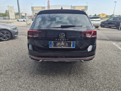 Volkswagen Passat Variant 2.0 TDI SCR 200 CV 4MOTION DSG Executive (5)