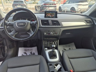 Audi Q3 2.0 TDI 120 CV Business (12)