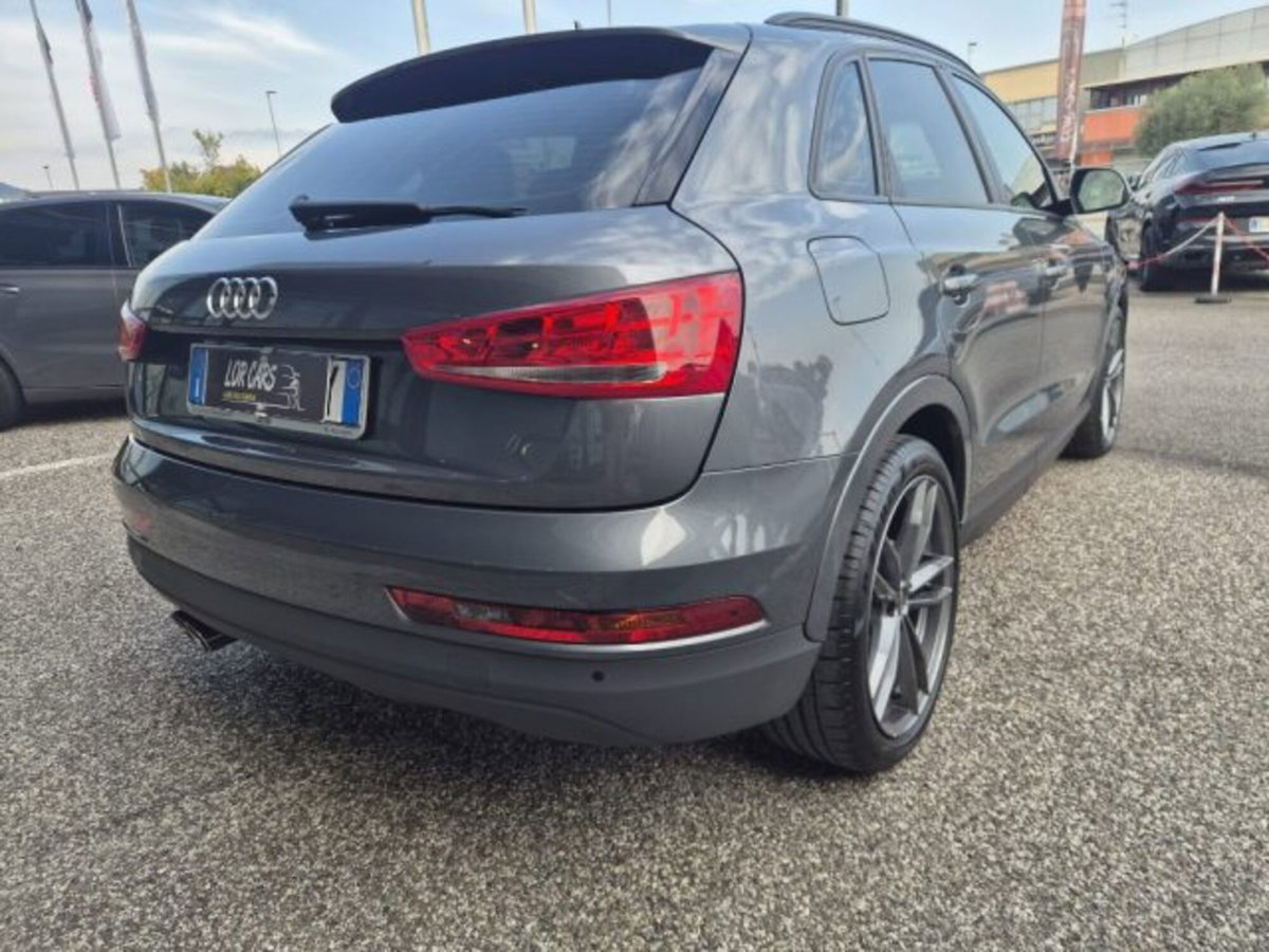 Audi Q3 2.0 TDI 120 CV Business (5)