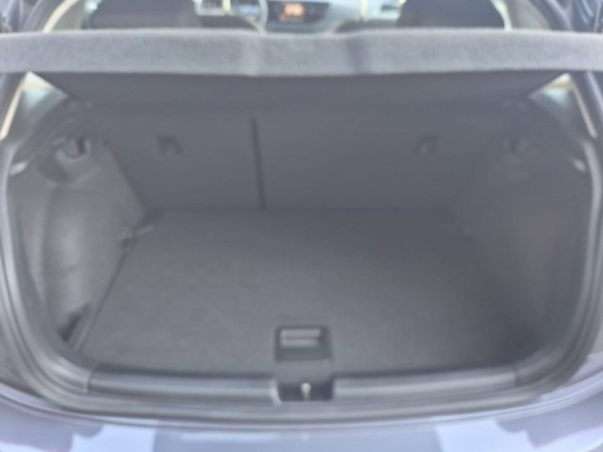Volkswagen Polo 1.0 tsi Style 95cv (7)
