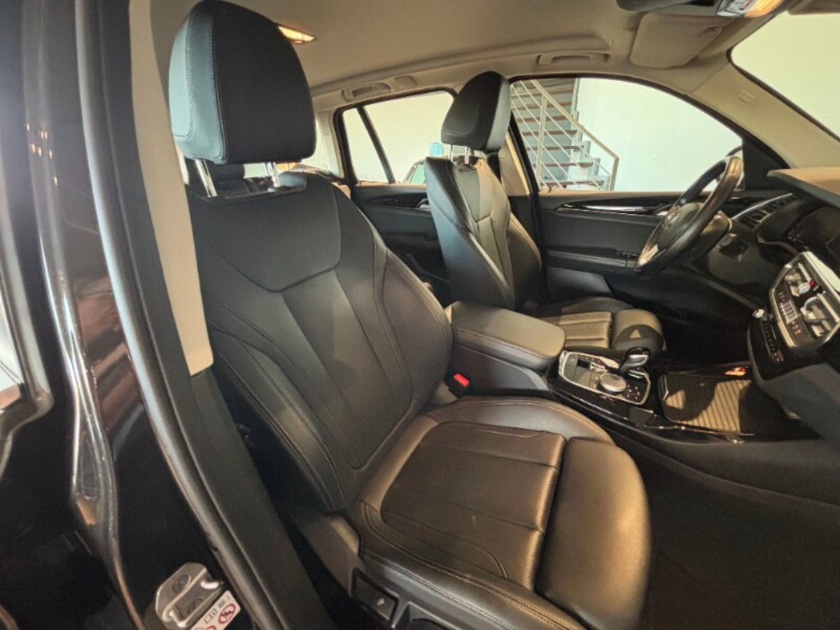 BMW X3 sDrive18d 48V Msport (18)