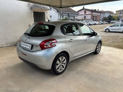 Peugeot 208 HDi 68 CV 5 porte Allure (4)