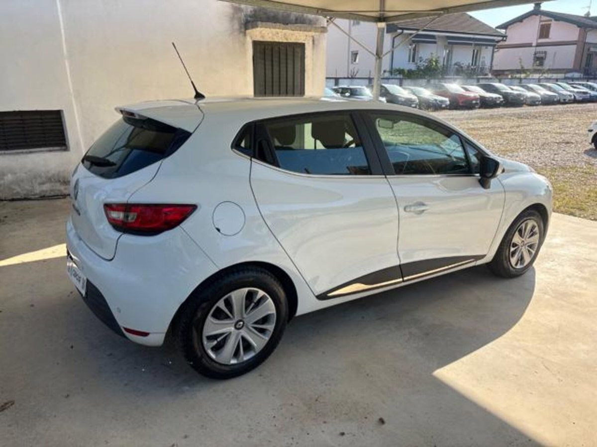 Renault Clio 1.2 75CV GPL 5 porte Wave (6)