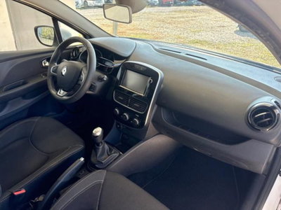 Renault Clio 1.2 75CV GPL 5 porte Wave (9)