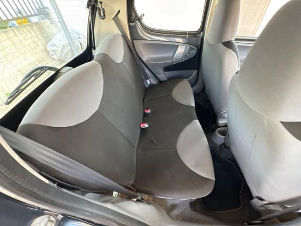Citroen C1 1.0 5 porte airdream Pulp Techno (11)