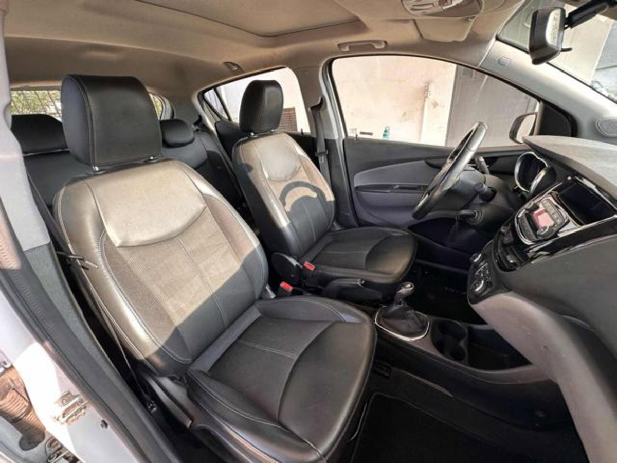 Opel Karl 1.0 75 CV Innovation (12)