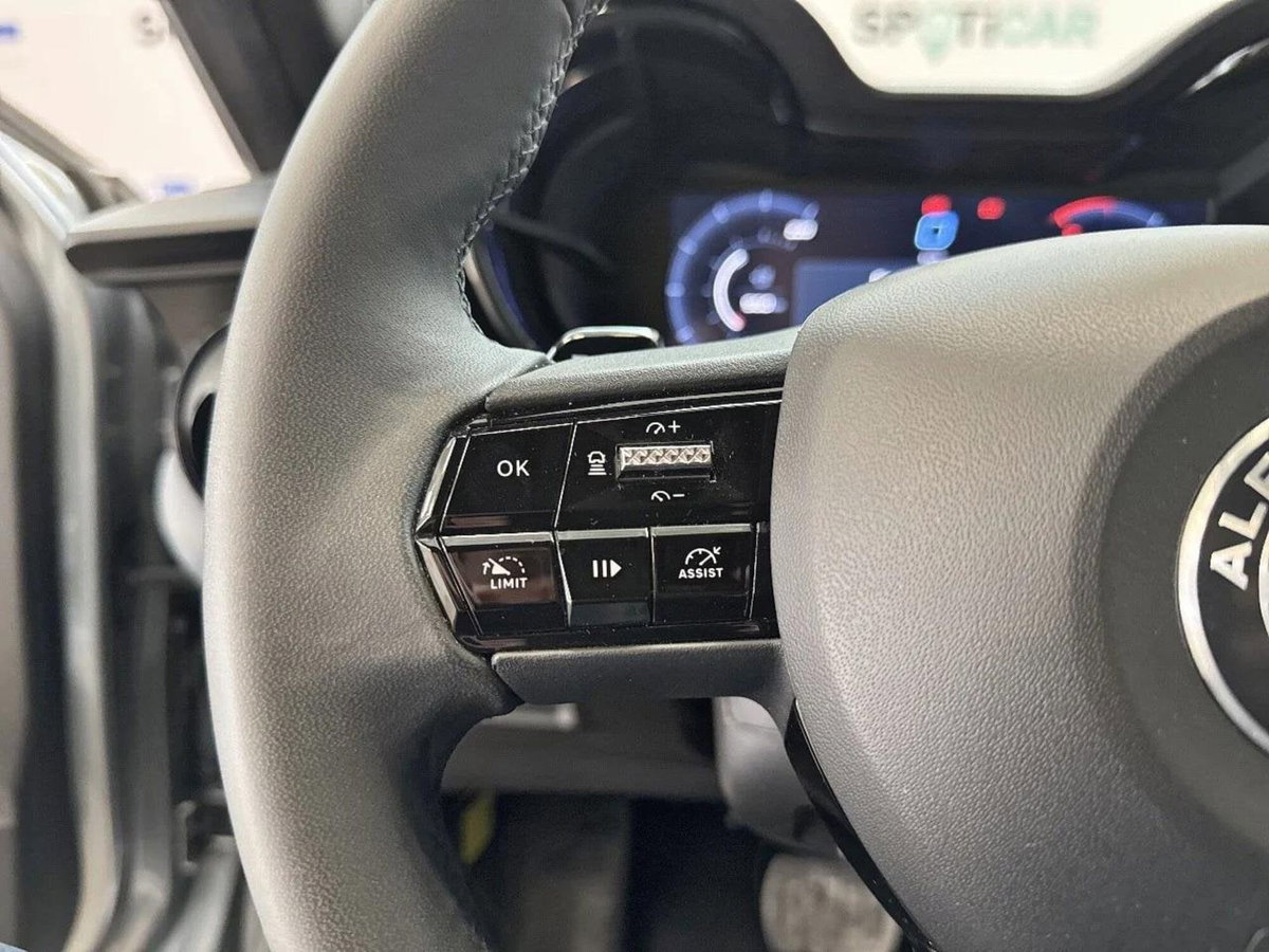 Alfa Romeo Junior 1.2 ibrida 145cv edct6 (17)