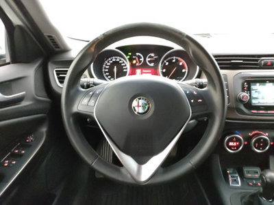 Alfa Romeo Giulietta 2.0 JTDm Exclusive 175cv tct E6 (16)